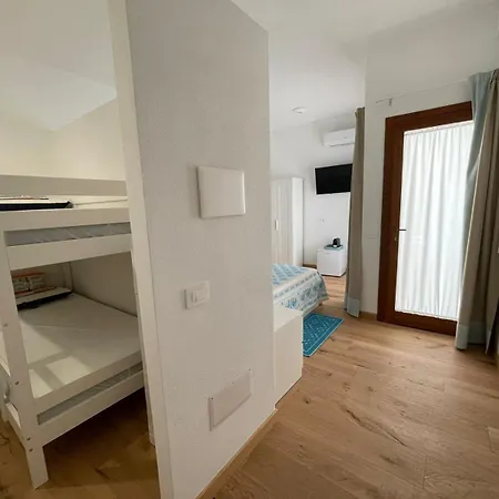 Casa de hóspedes Sa Troppa De Sos Chentu 4*