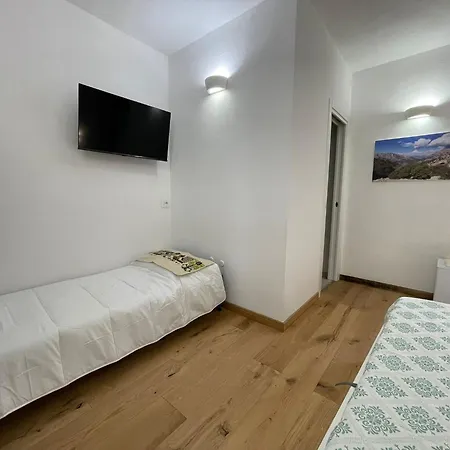 Casa de hóspedes Sa Troppa De Sos Chentu Dorgali