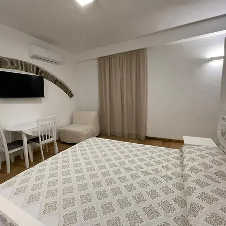 Sa Troppa De Sos Chentu Dorgali