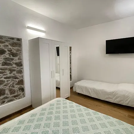 Vendégház Sa Troppa De Sos Chentu 4*