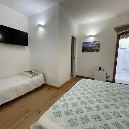 Sa Troppa De Sos Chentu Guest house Dorgali