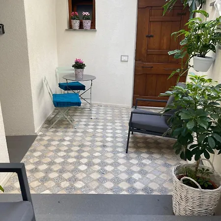 Konukevi Sa Troppa De Sos Chentu Dorgali